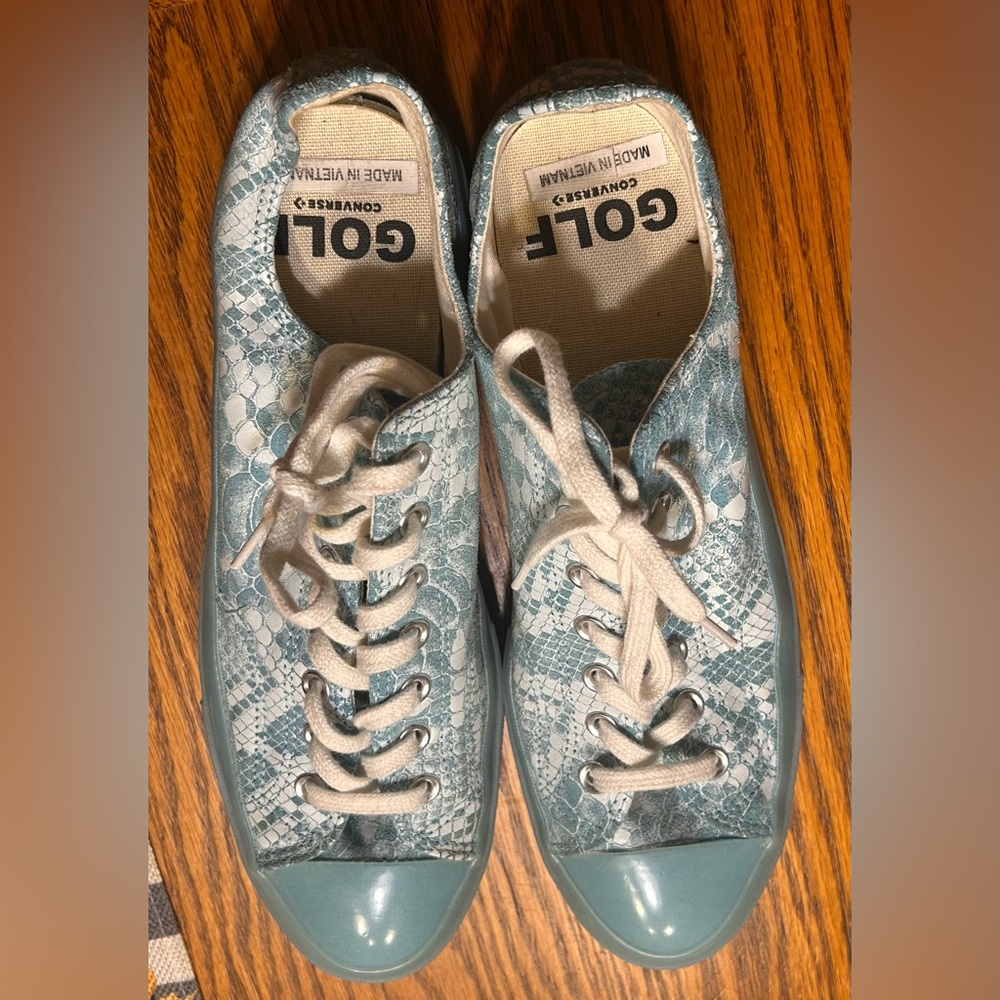 Blue Converse - Picture 2 of 4